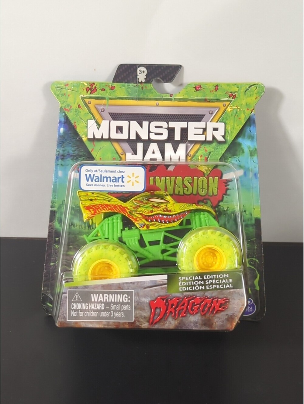 2020 MONSTER JAM WALMART EXCLUSIVE ZOMBIE INVASION DRAGON MONSTER TRUCK